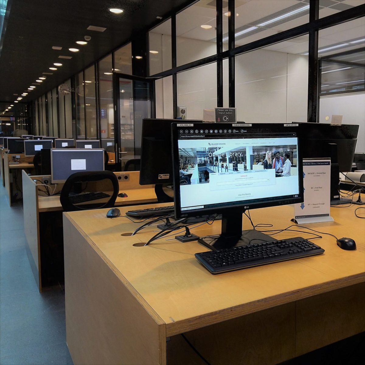 Computer facilities in the library